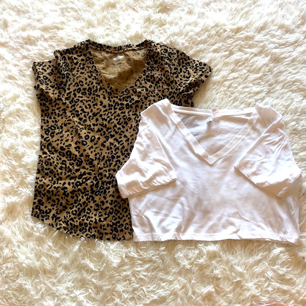 Women crop top white ( H&M) and leopard print women Tee (Old navy). Size S.